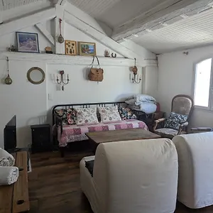 Maison Heloise Apartment
