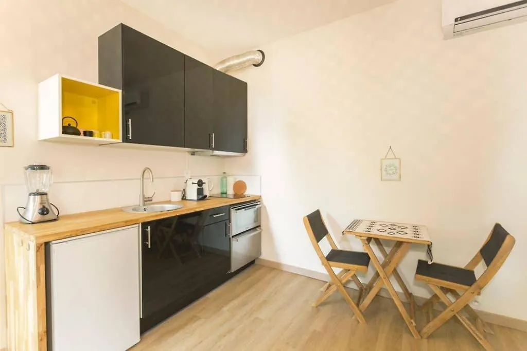 Mini Maison Studio Ancienne Renovee +Parking Avignon Apartment